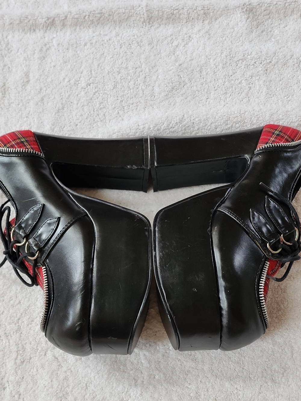 Demonia Women's Charade Black With Red Plaid Platform Shoes Size 9 Preowned - Picture 6 of 10